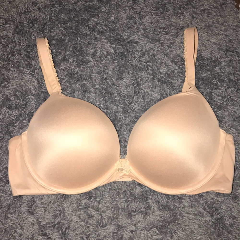 Body by Victoria Secret push-up Bra